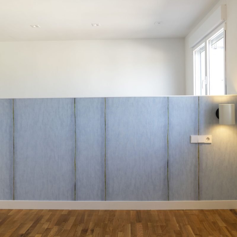 Cabecero dormitorio suite con estudio